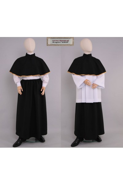 Conjunto SM/preto + sobrepeliz